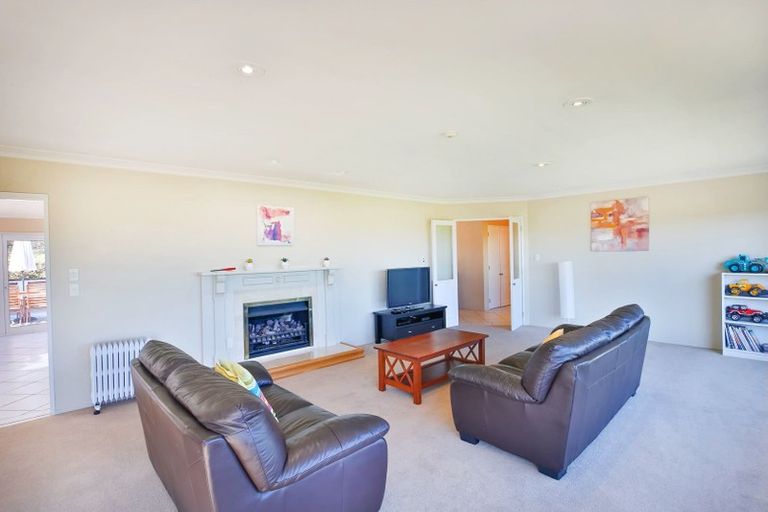 Photo of property in 95 Shepherd Road, Waipahihi, Taupo, 3330