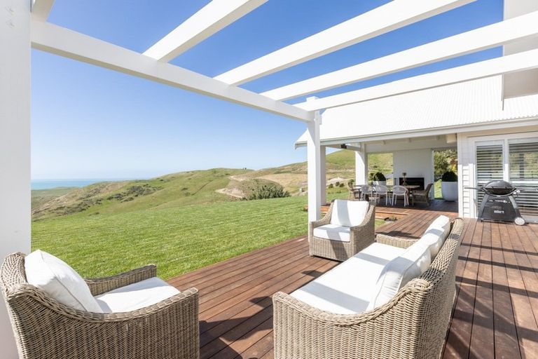 Photo of property in 65 Waipuka Road, Waimarama, Havelock North, 4294