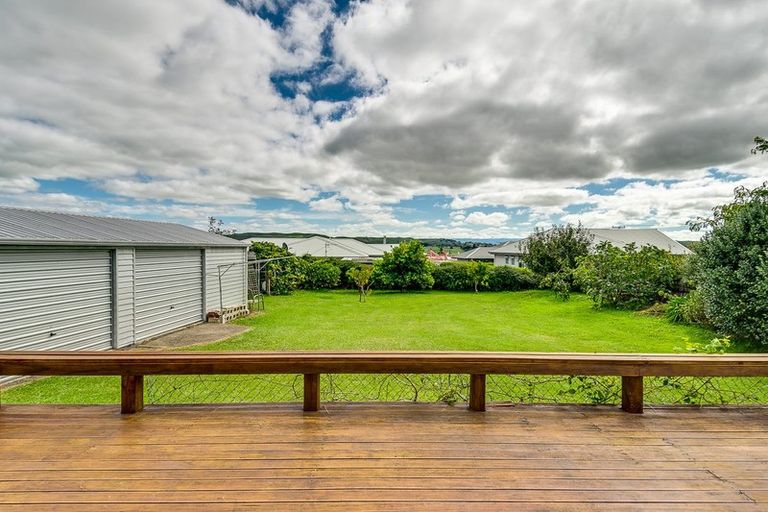 Photo of property in 180 Porangahau Road, Waipukurau, 4200
