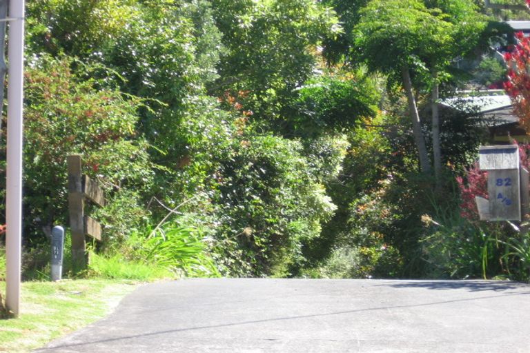 Photo of property in 2/82 Castor Bay Road, Castor Bay, Auckland, 0620