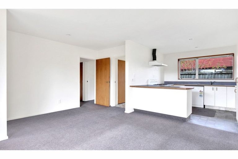 Photo of property in 23 Seascape Gardens, Bromley, Christchurch, 8062