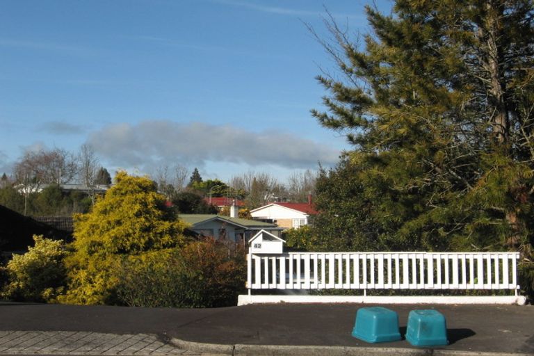 Photo of property in 42 Bretton Terrace, Hillcrest, Hamilton, 3216