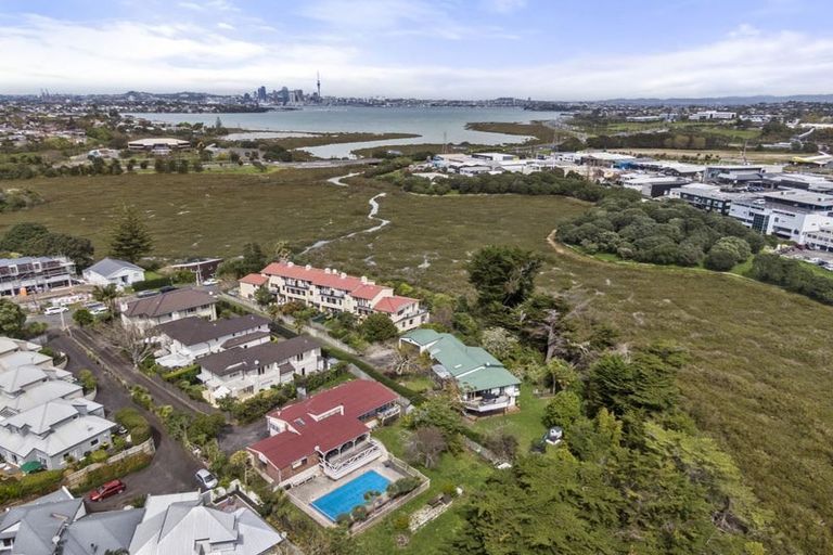 Photo of property in 45a Byron Avenue, Takapuna, Auckland, 0622