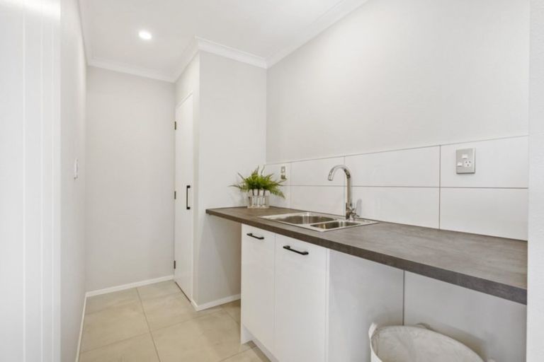 Photo of property in 691 Grenada Street, Papamoa Beach, Papamoa, 3118