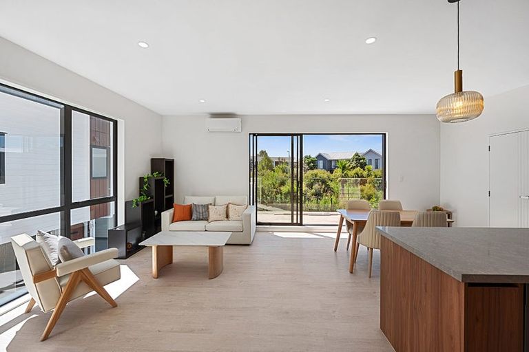 Photo of property in 91 Joshua Carder Drive, Hobsonville, Auckland, 0616