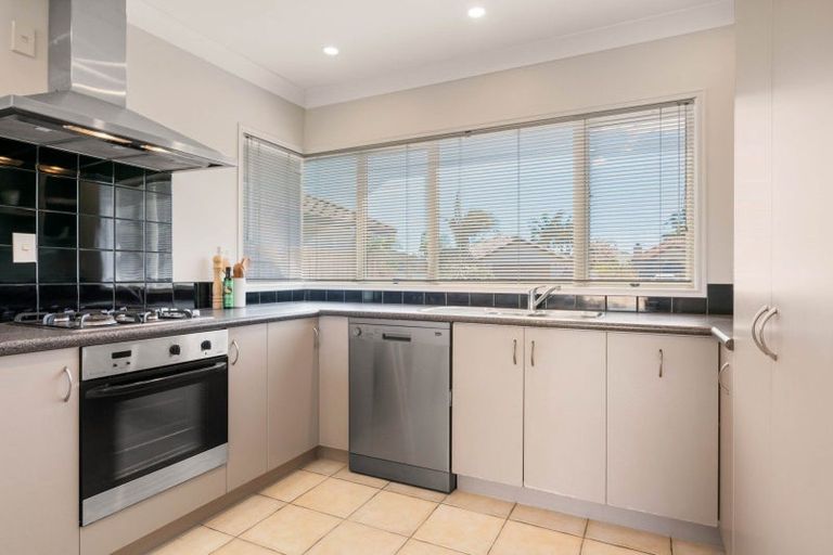 Photo of property in 48 Oreti Crescent, Papamoa Beach, Papamoa, 3118