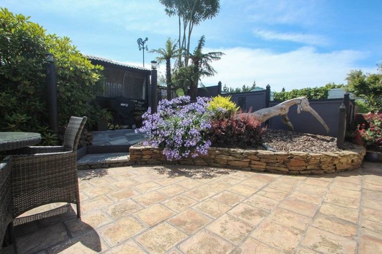 Photo of property in 6 Kenilworth Road, Oamaru North, Oamaru, 9400