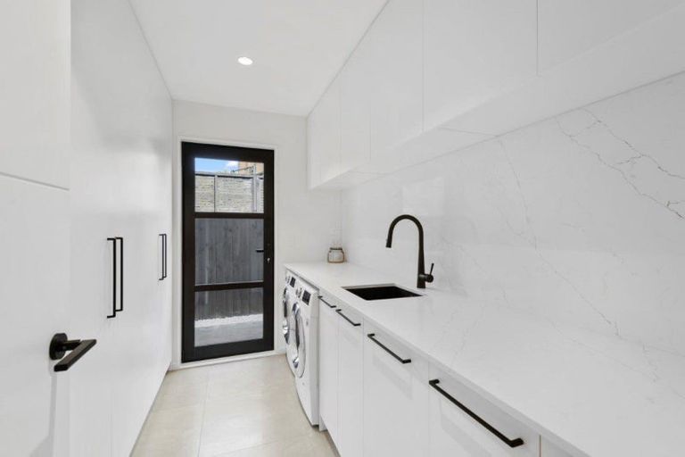 Photo of property in 16 Mays Road, St Albans, Christchurch, 8052