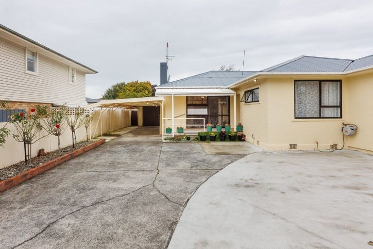 Photo of property in 43 Richmond Avenue, Takaro, Palmerston North, 4410