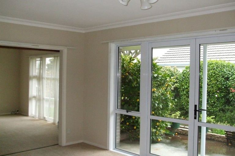 Photo of property in 38 Carruthers Street, Ilam, Christchurch, 8041