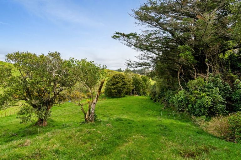 Photo of property in 206 Smart Road, Hillsborough, New Plymouth, 4372