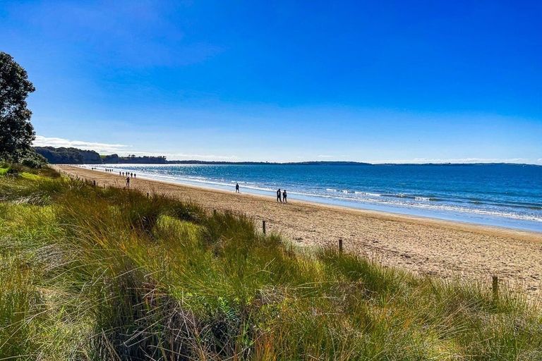 Photo of property in 10/19 Windlass Street, Long Bay, Auckland, 0630