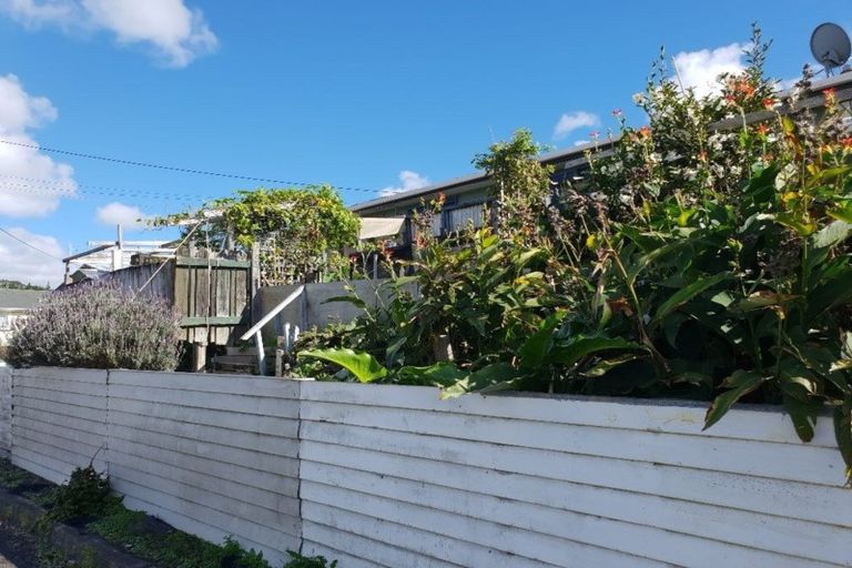 Photo of property in 51 Waro Drive, Hikurangi, 0114