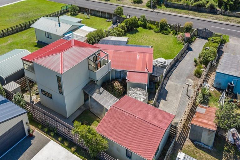 Photo of property in 5 Takitimu Street, Waitarere Beach, Levin, 5510