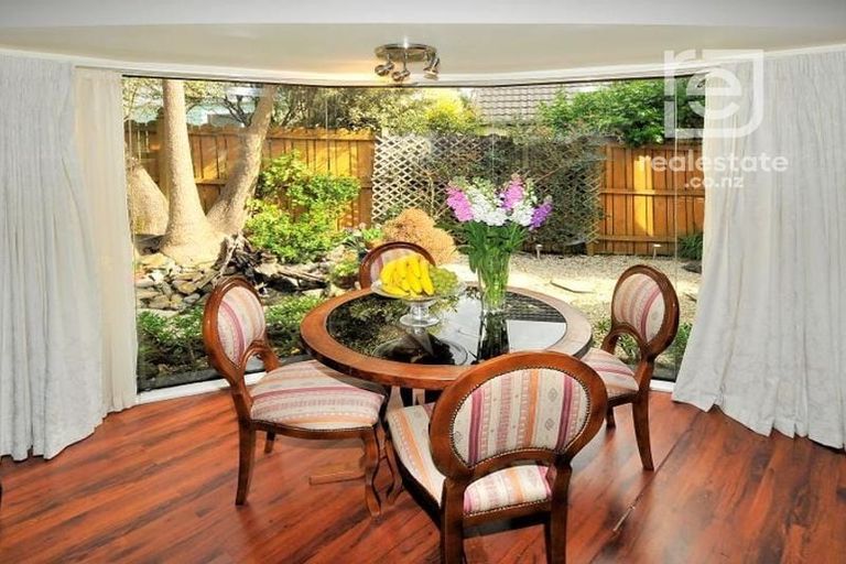 Photo of property in 2/30 Uppingham Crescent, Hillcrest, Auckland, 0627