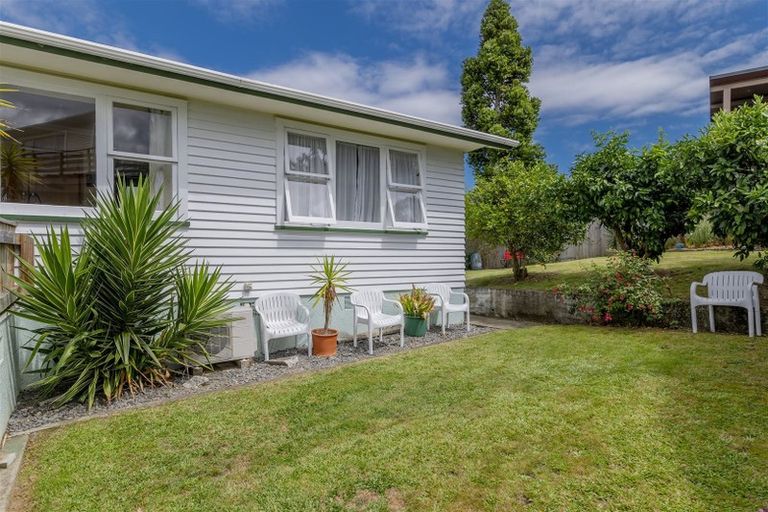 Photo of property in 1 Glen Street, Levin, 5510