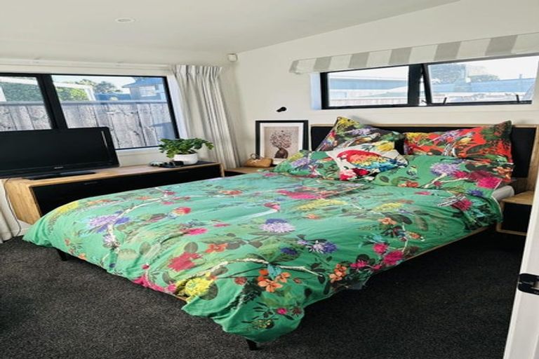 Photo of property in 57 Manly Street, Paraparaumu Beach, Paraparaumu, 5032