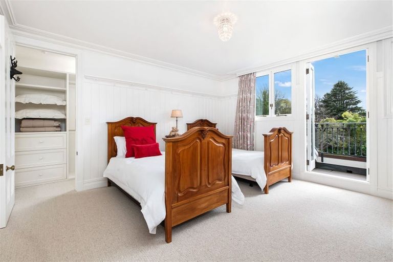 Photo of property in 8 Wood Lane, Fendalton, Christchurch, 8014