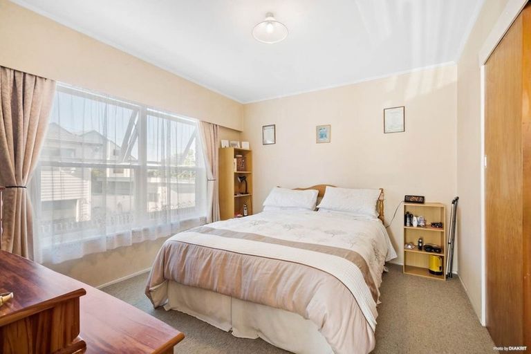 Photo of property in 1/201 Sunnynook Road, Wairau Valley, Auckland, 0627