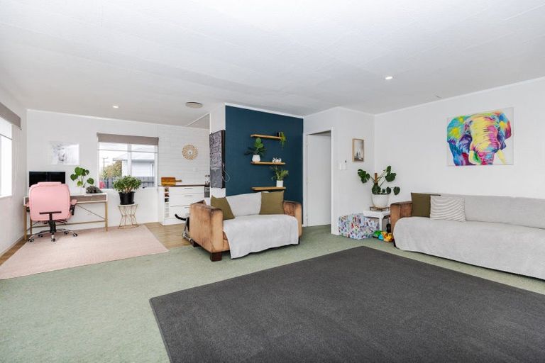 Photo of property in 11 Purcell Place, Melville, Hamilton, 3206