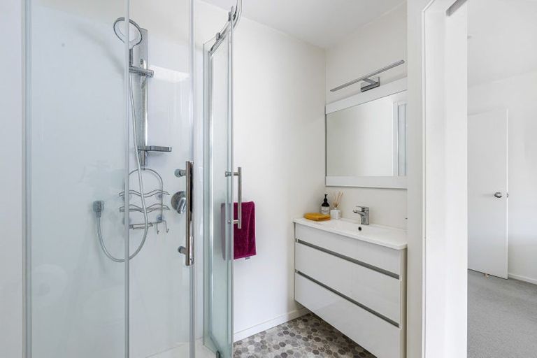 Photo of property in 15e Puriri Avenue, Orewa, 0931