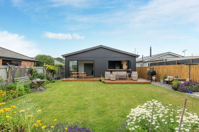 Photo of property in 188 Travis Road, New Brighton, Christchurch, 8083