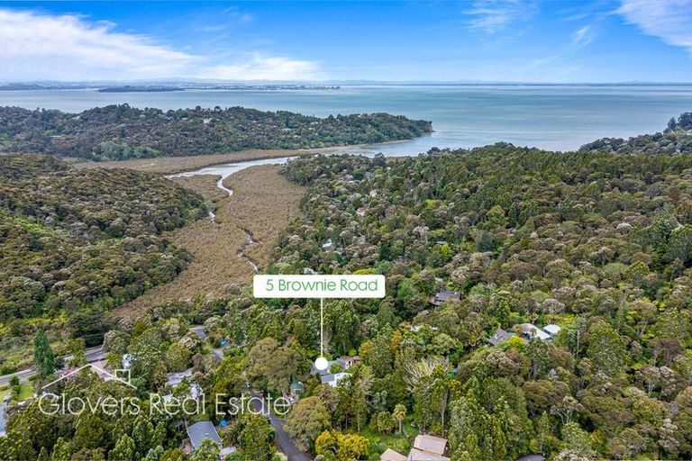 Photo of property in 5 Brownie Road, Laingholm, Auckland, 0604