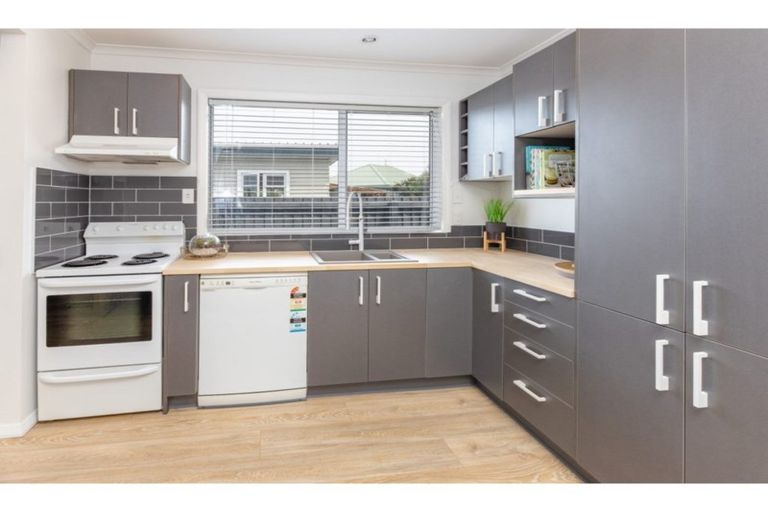 Photo of property in 309 Bower Avenue, North New Brighton, Christchurch, 8083