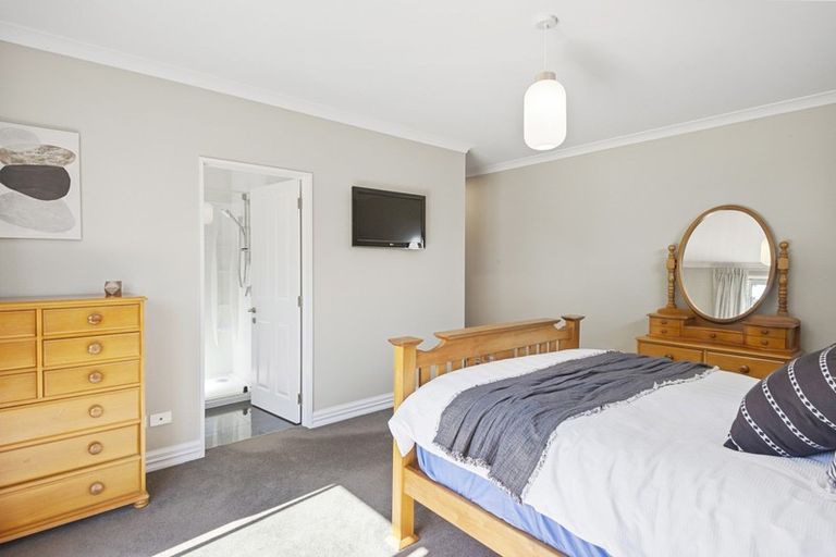 Photo of property in 17 Kohunga Crescent, Bottle Lake, Christchurch, 8083