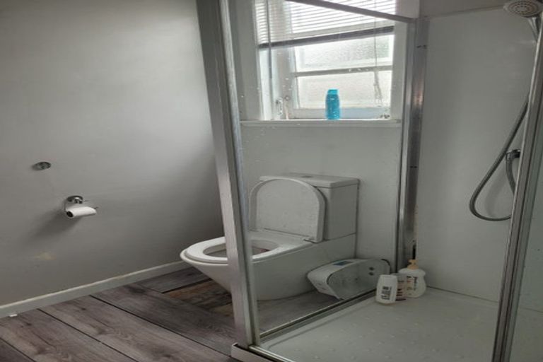 Photo of property in 1/72 Gloucester Road, Manurewa, Auckland, 2102