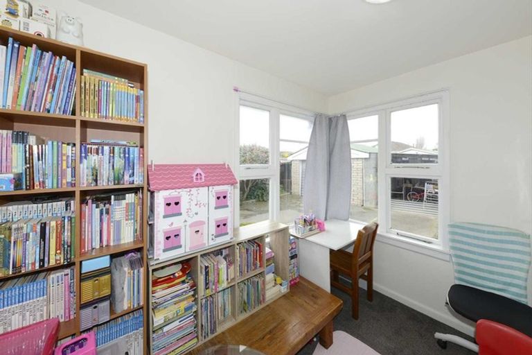 Photo of property in 24 Wimborne Crescent, Aranui, Christchurch, 8061