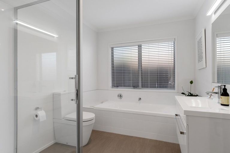 Photo of property in 116 Palm Springs Boulevard, Papamoa Beach, Papamoa, 3118