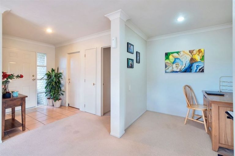 Photo of property in 11 Checkerberry Court, Henderson, Auckland, 0612