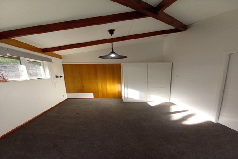 Photo of property in 89 Black Rock Road, Newlands, Wellington, 6037