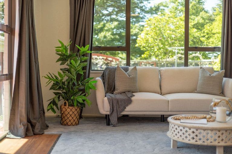 Photo of property in 12 Fairmont Place, Hornby, Christchurch, 8042