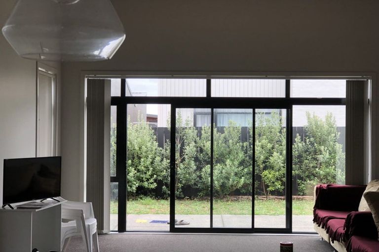 Photo of property in 11 Leadership Crescent, Papakura, 2110