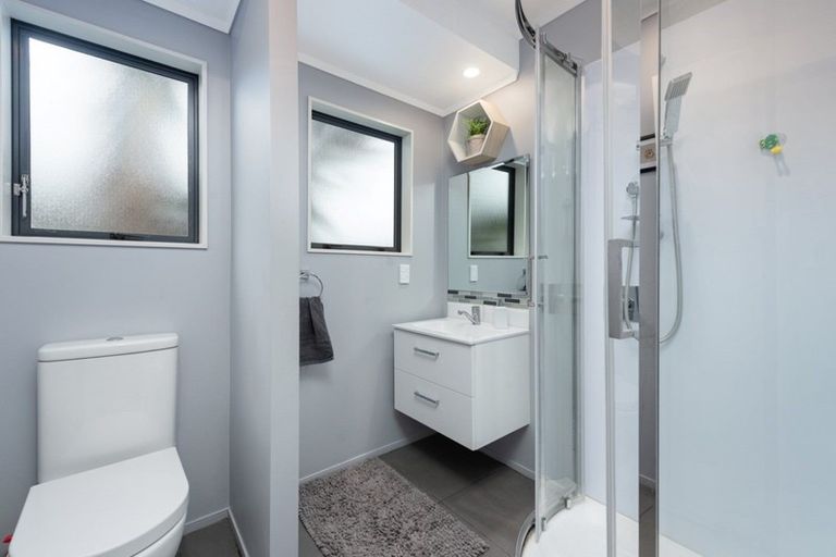 Photo of property in 35 Eclipse Terrace, Welcome Bay, Tauranga, 3112