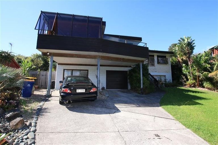 Photo of property in 68 Hadfield Street, Beach Haven, Auckland, 0626