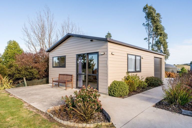 Photo of property in 32 Kayforce Road, Ocean View, Dunedin, 9035