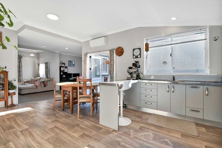 Photo of property in 45c Princess Street, Waitara, 4320