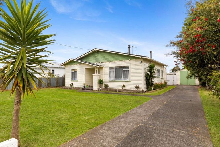 Photo of property in 14 Moore Avenue, Tawhero, Whanganui, 4501