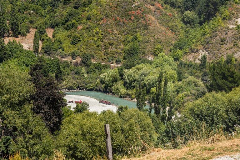 Photo of property in 2/4 Redfern Terrace, Arthurs Point, Queenstown, 9371