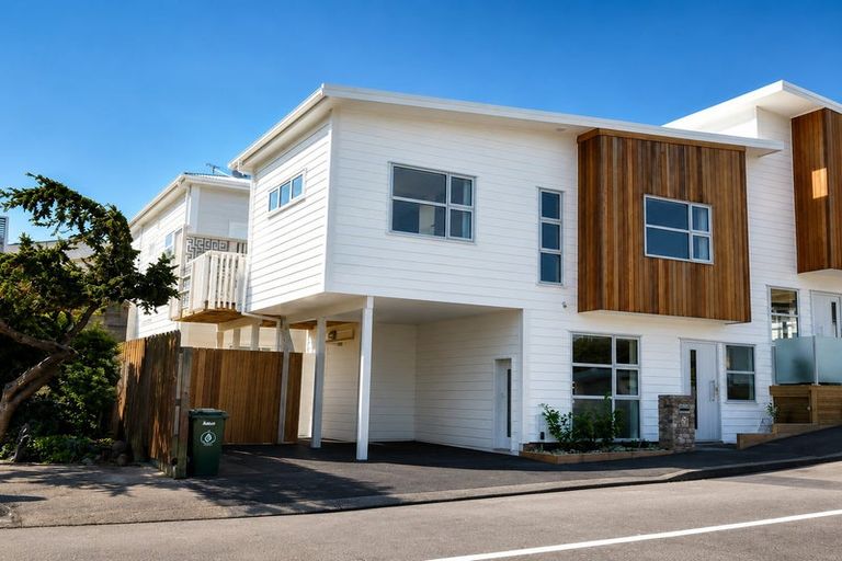 Photo of property in 18 Tapiri Street, Hataitai, Wellington, 6021