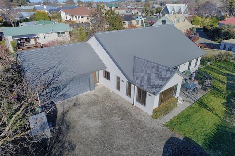 Photo of property in 3 Robina Place, Gore, 9710