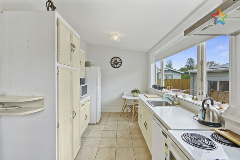 Photo of property in 59 York Street, Moera, Lower Hutt, 5010