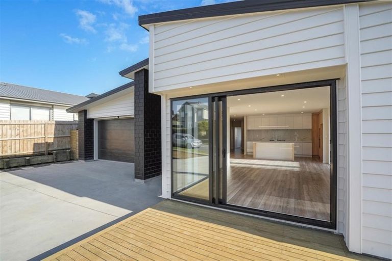 Photo of property in 116 Parkview Drive, Gulf Harbour, Whangaparaoa, 0930