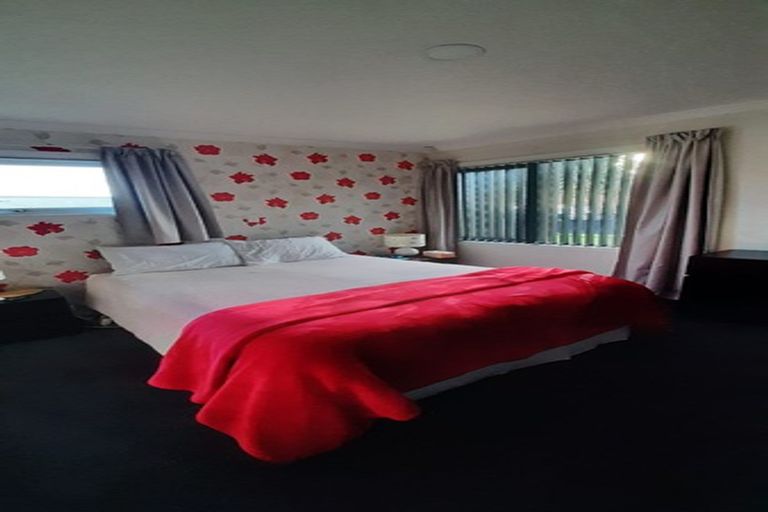 Photo of property in 32 Sea Vista Drive, Pukerua Bay, 5026