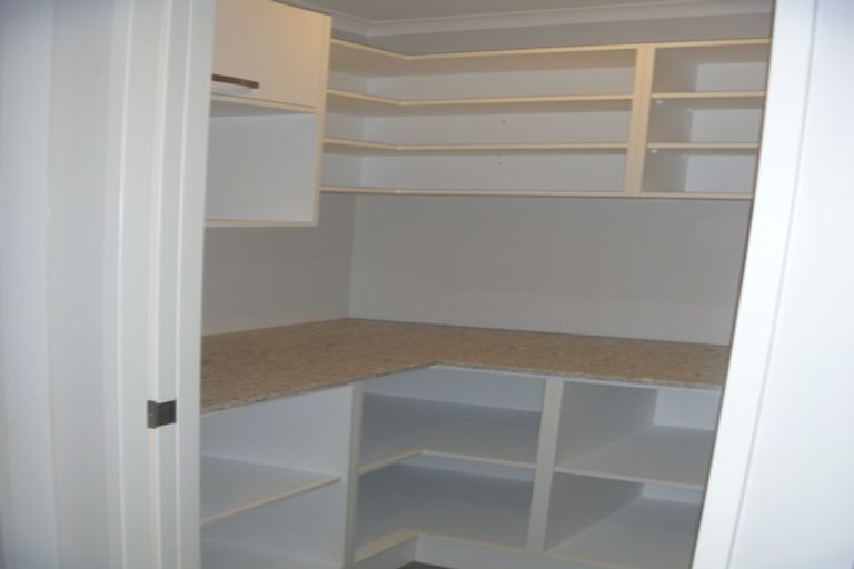 Photo of property in 13 Muirhill Place, Pokeno, 2402