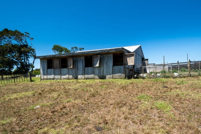 Photo of property in 51 Anzac Valley Road, Waitakere, Auckland, 0816