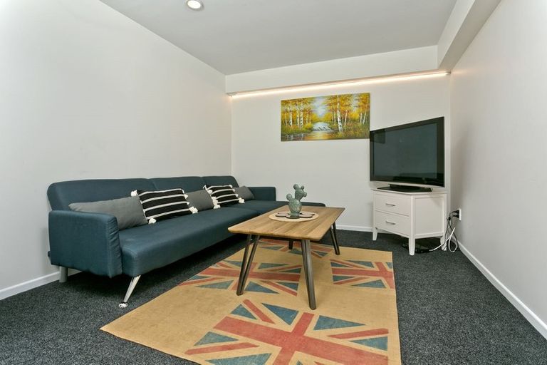 Photo of property in 2/152 Manuka Road, Bayview, Auckland, 0629